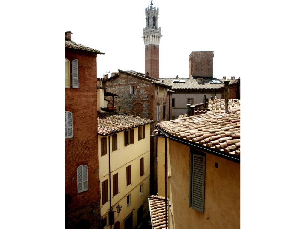 Apartmán Il Tolomei - Central In The Middle Of Main Street Siena Pokoj fotografie