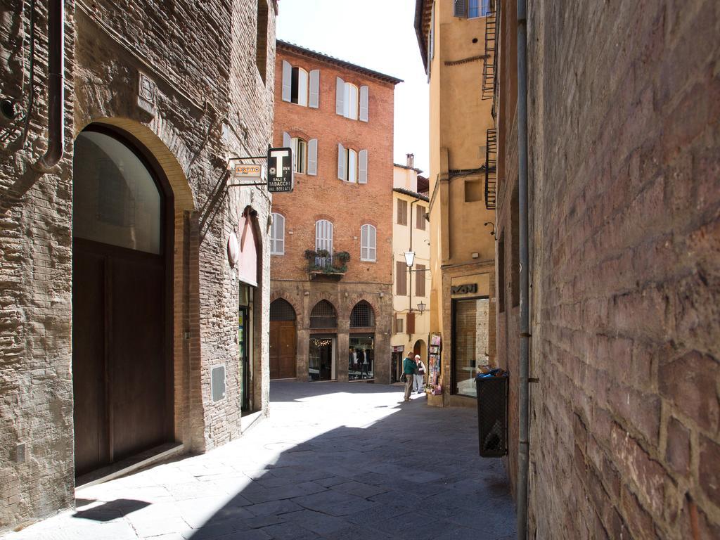 Apartmán Il Tolomei - Central In The Middle Of Main Street Siena Pokoj fotografie