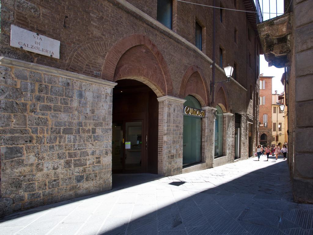 Apartmán Il Tolomei - Central In The Middle Of Main Street Siena Pokoj fotografie